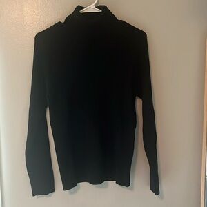 New black ribbed turtleneck by Chicos size 2 in Chicos size